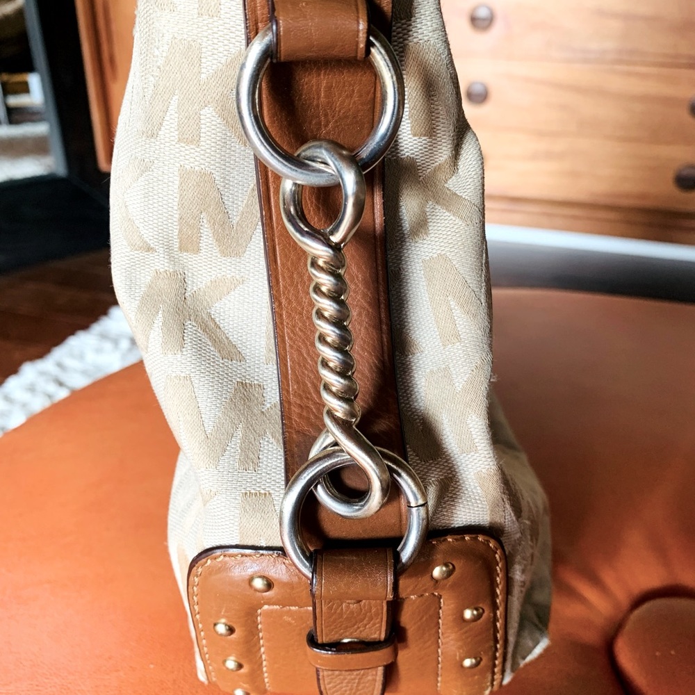 Michael Kors Signature Logo Purse - Picture 7 of 8